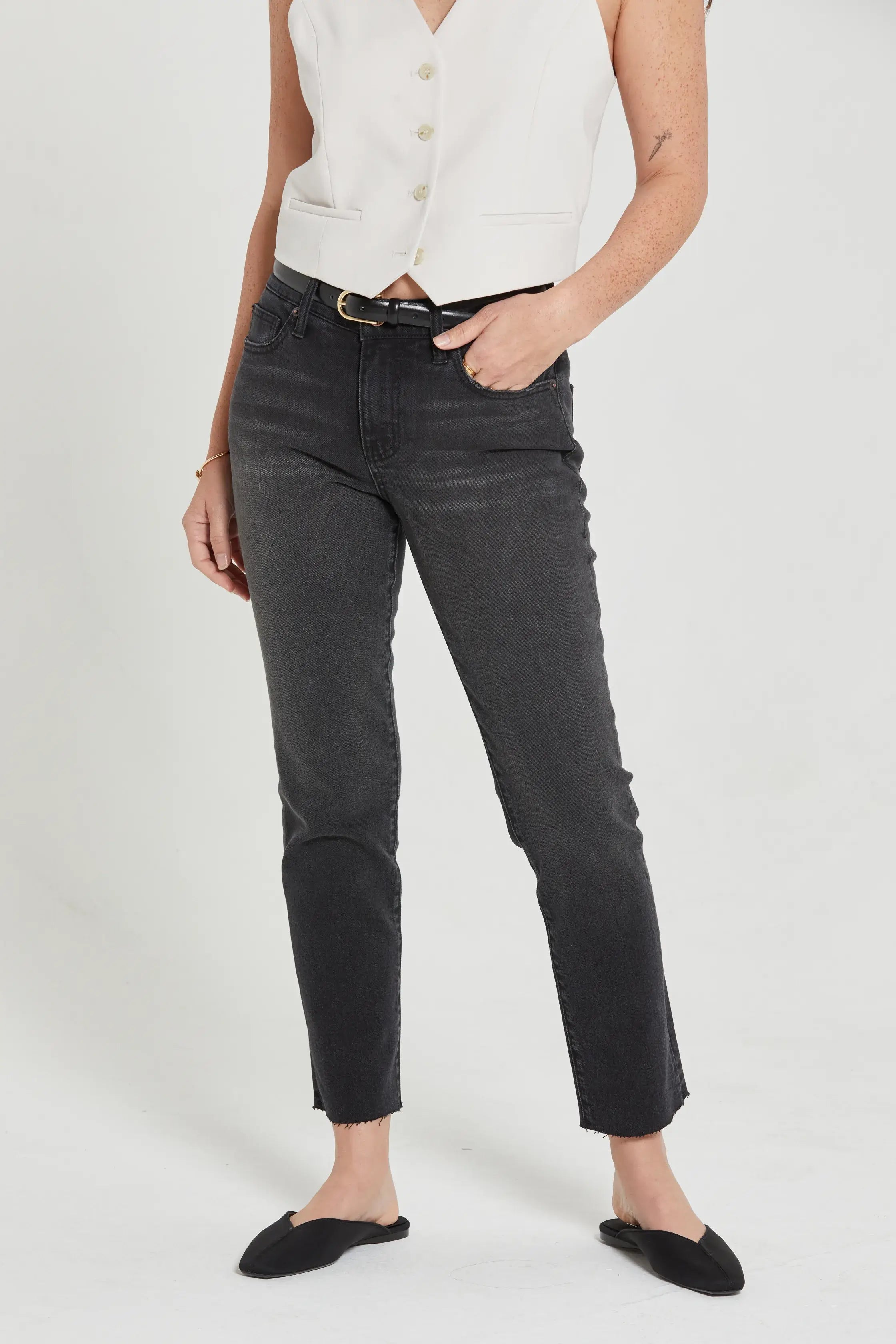Oliver Logan Crosby Mid Rise Relaxed Taper Jean