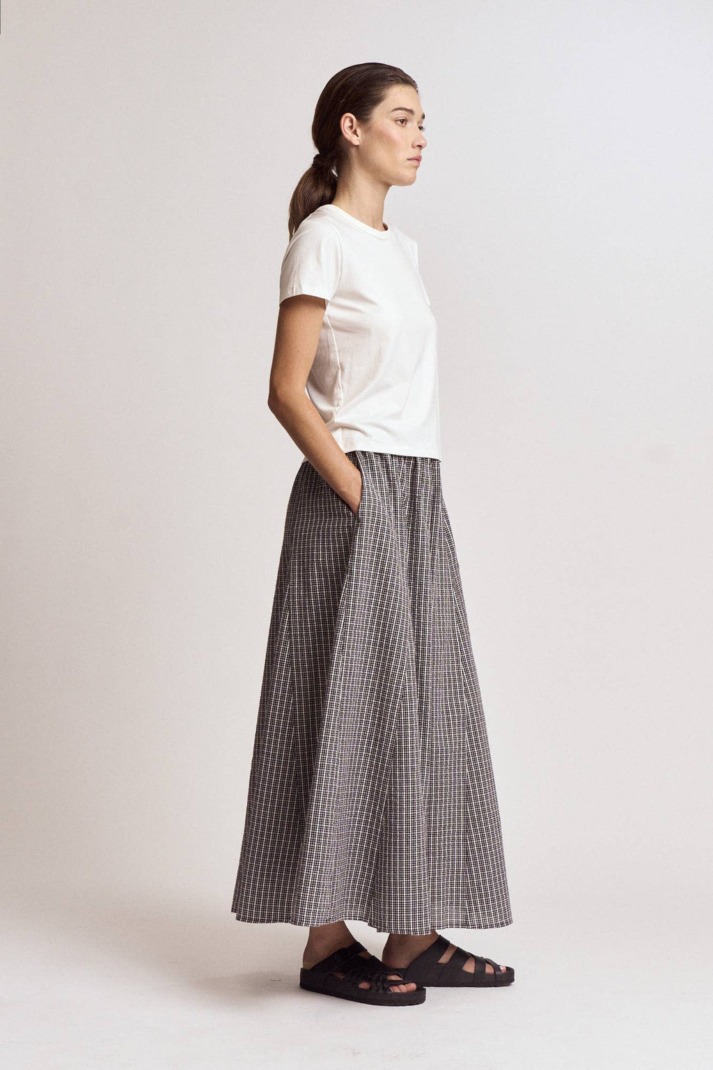 Essential Round Neck Tee