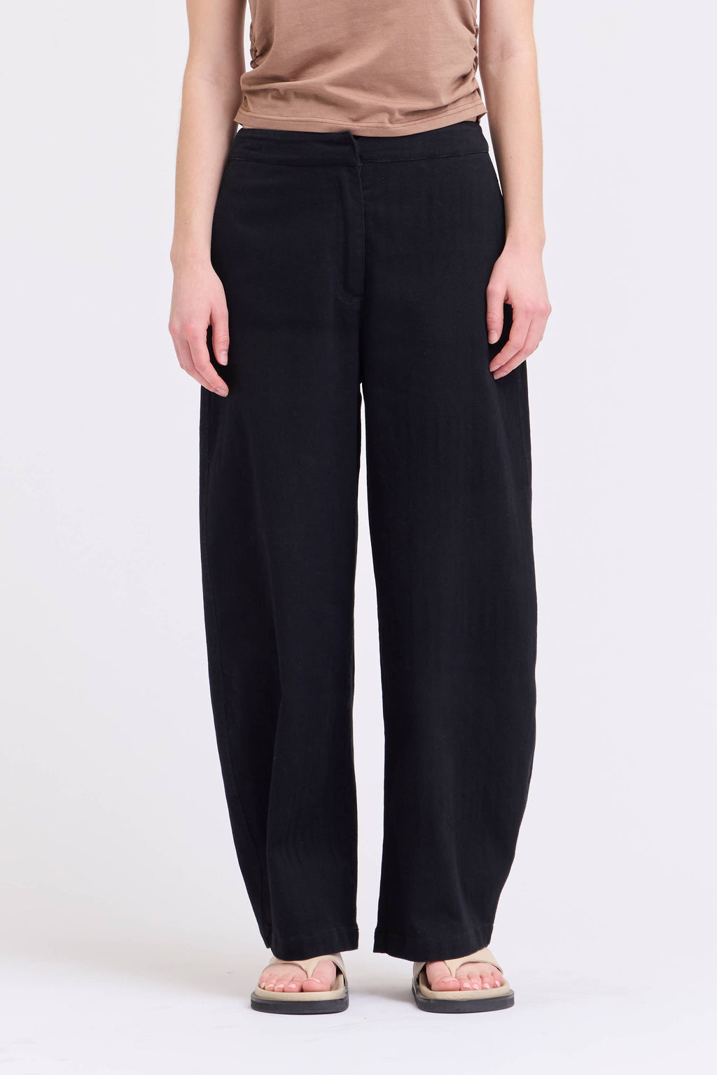 Cotton Twill Barrel Leg Pants