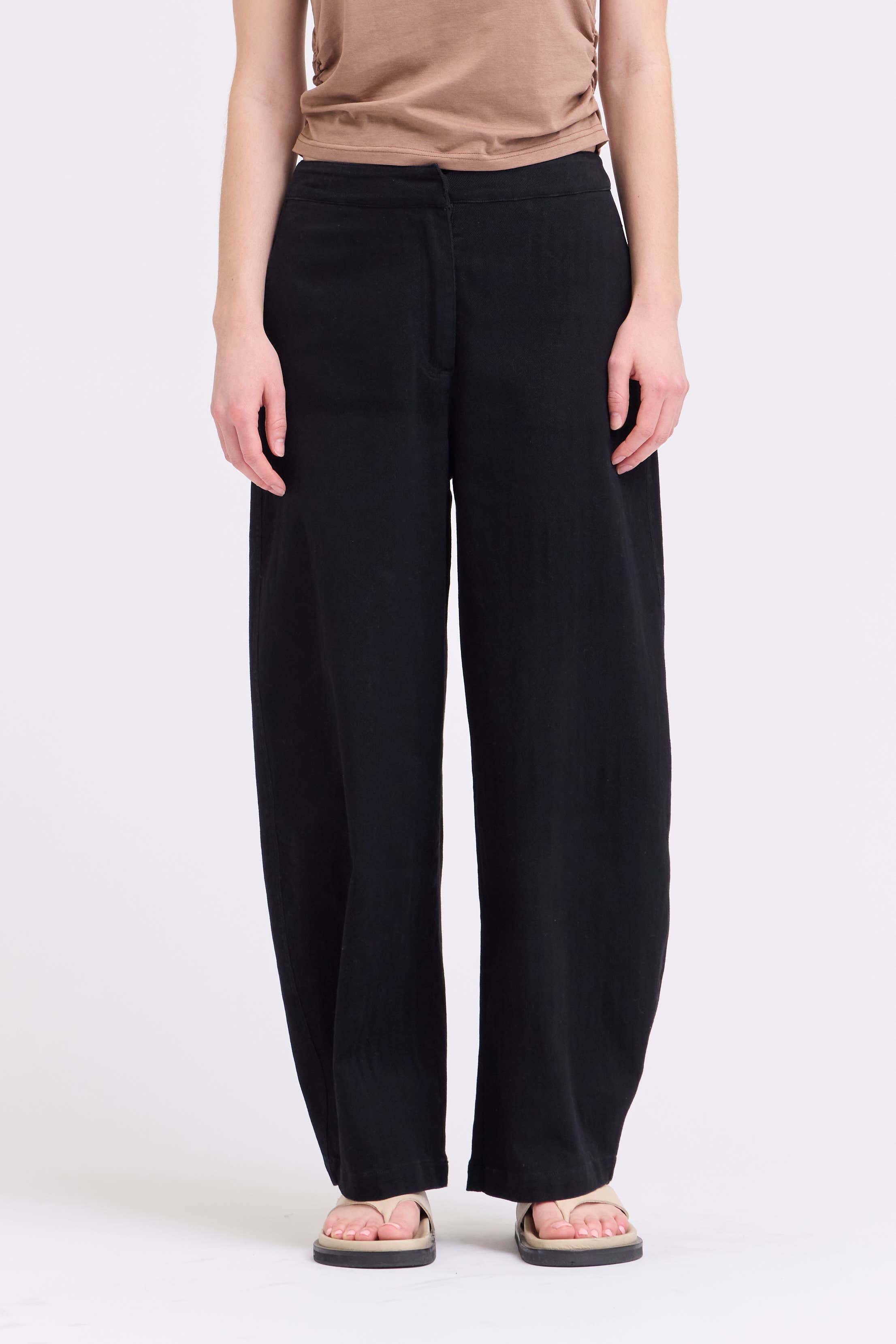 Cotton Twill Barrel Leg Pants