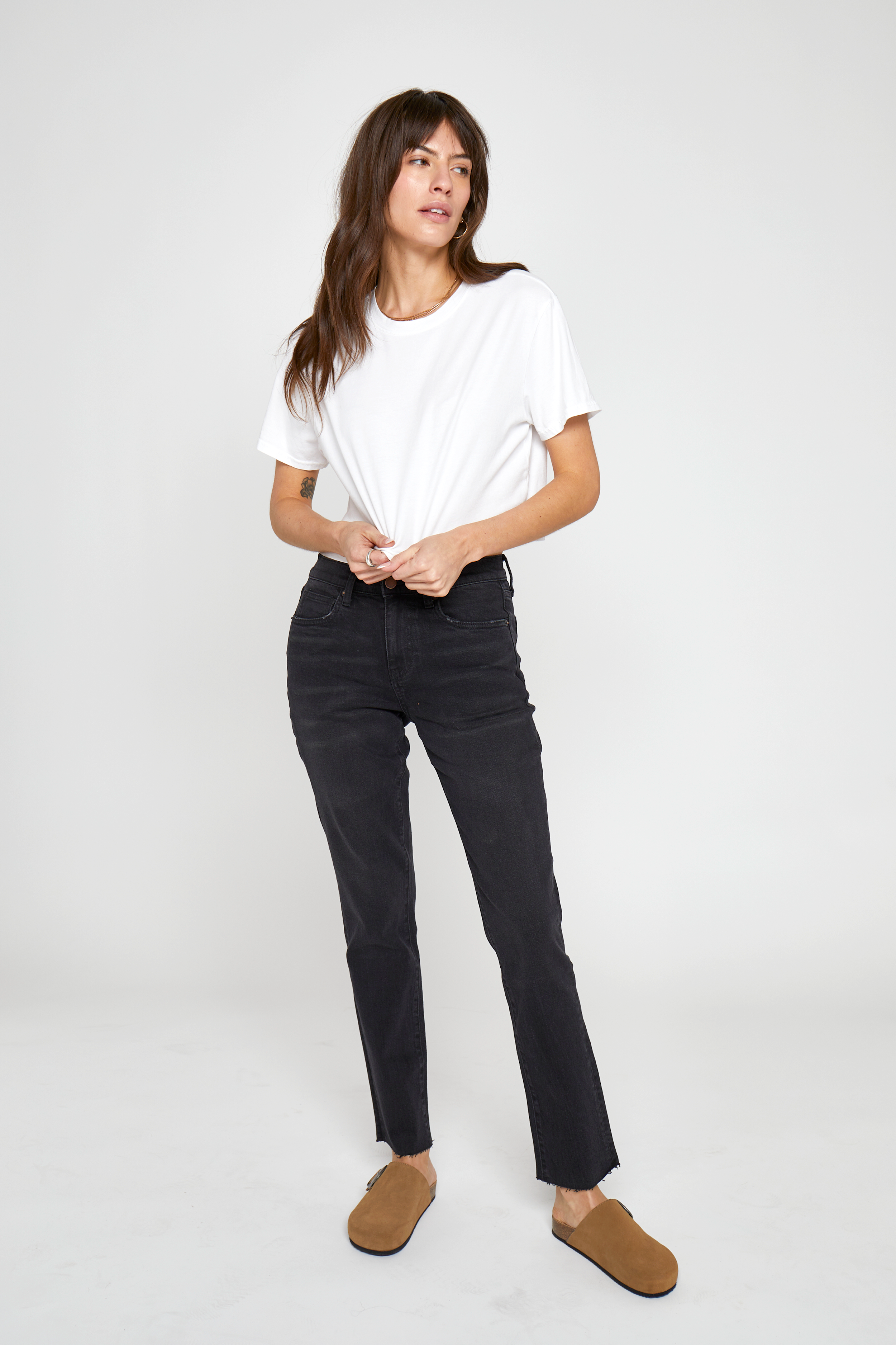 Oliver Logan Crosby Mid Rise Relaxed Taper Jean
