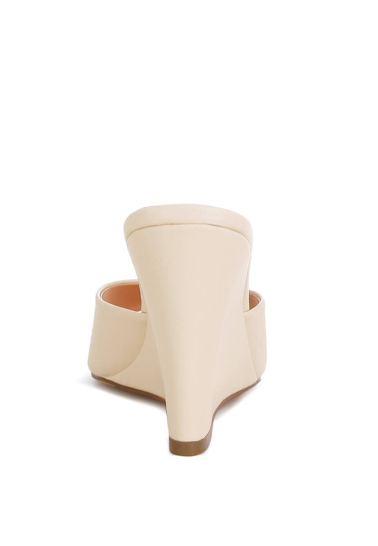 Shiloy Wedge Sandals