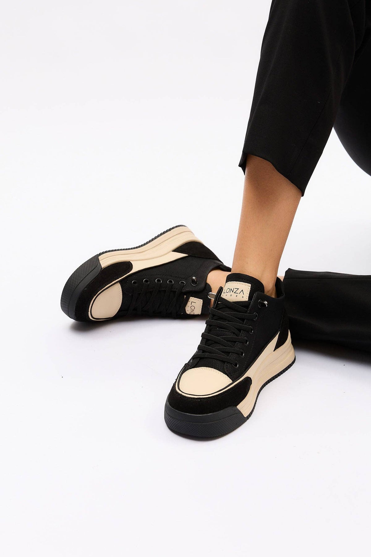 Bris Black