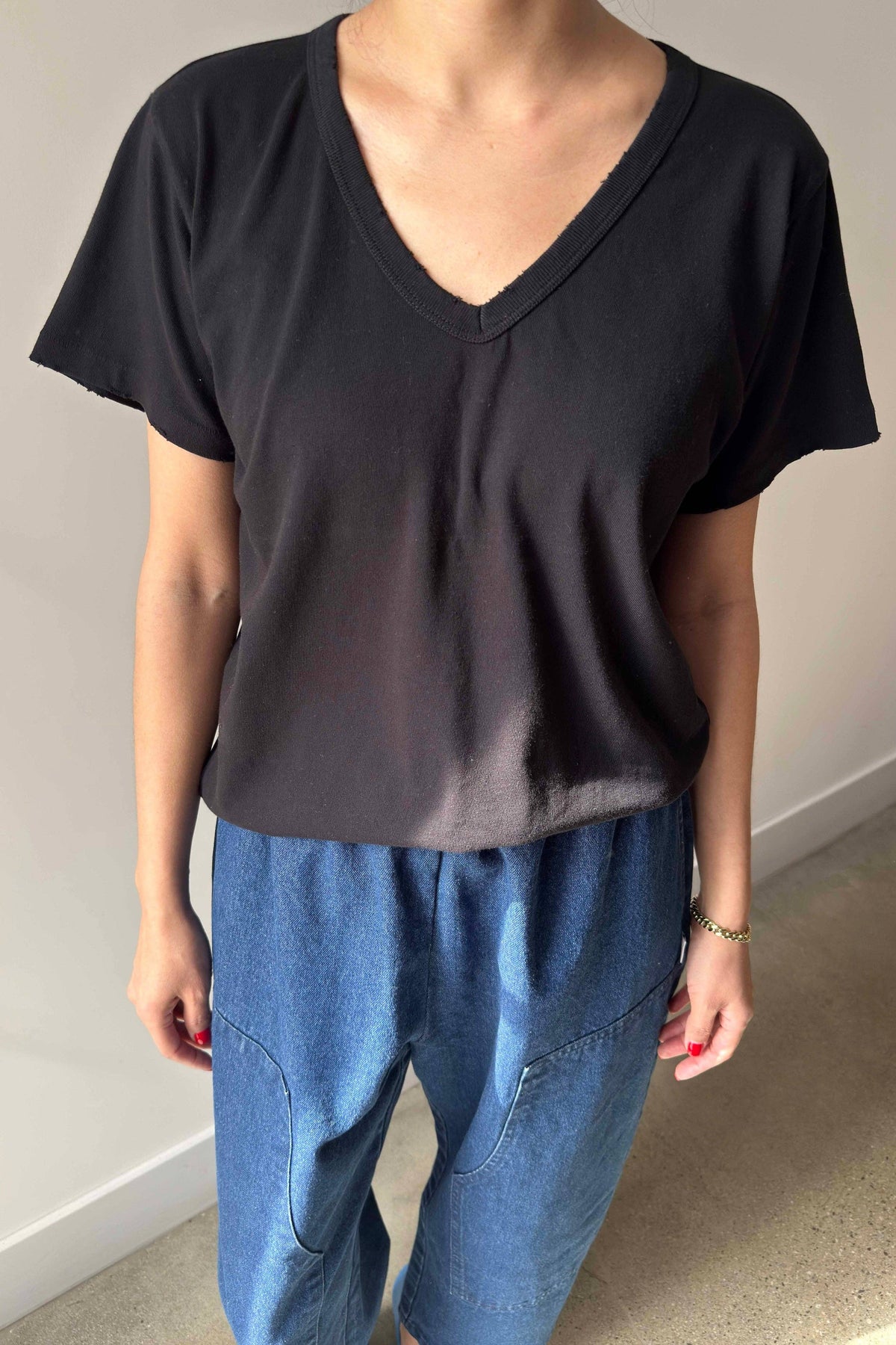 La Vie Organic V- Neck Cotton Tee